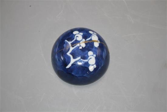 Three Chinese blue and white prunus jars and two covers, early 20th century, height 12cm - 13.5cm